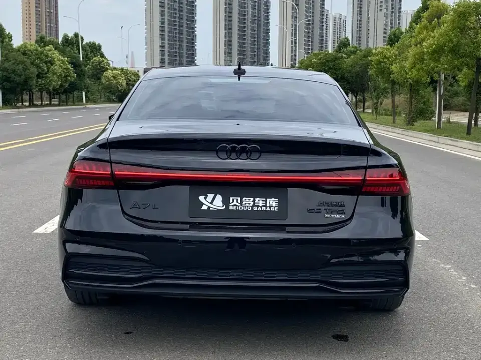 Audi A7L