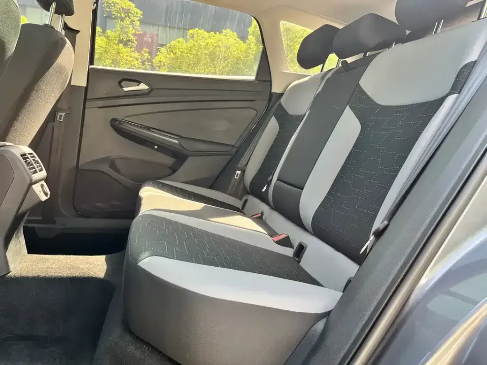 Jetta VS7
