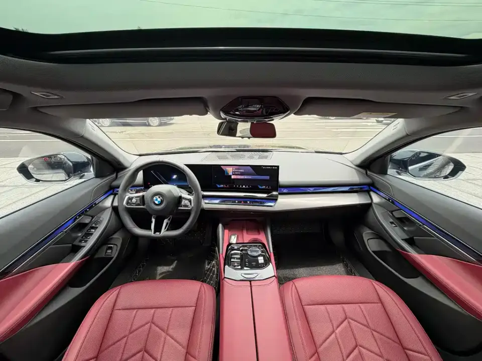 BMW i5