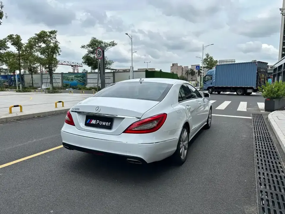 Mercedes-Benz CLS