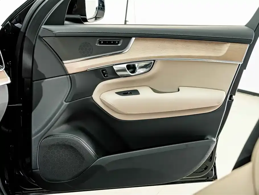 Volvo XC90 PHEV