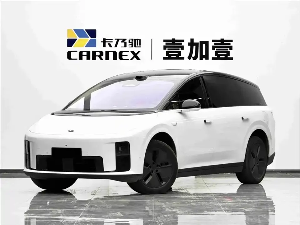 Li Li i8