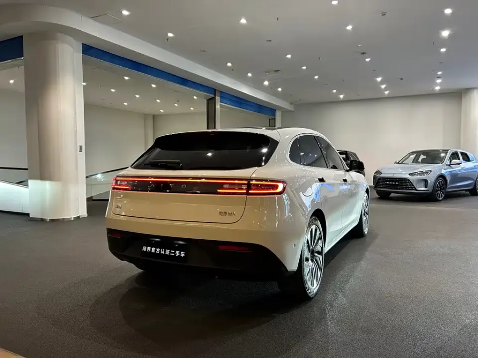 AITO AITO M5