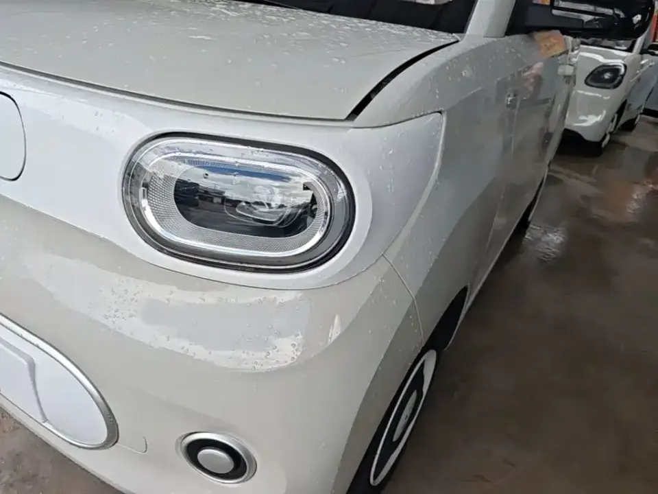 Wuling MINIEV