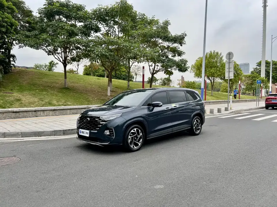 Hyundai Custo