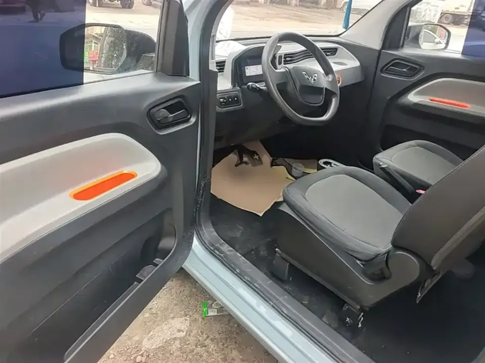 Wuling MINIEV