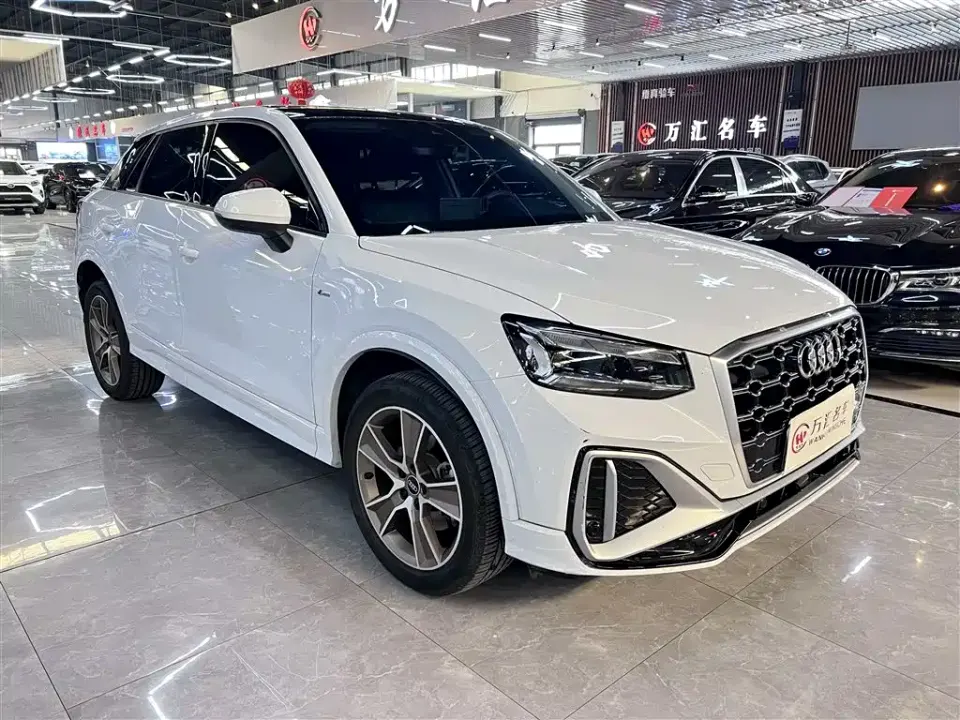 Audi Q2L