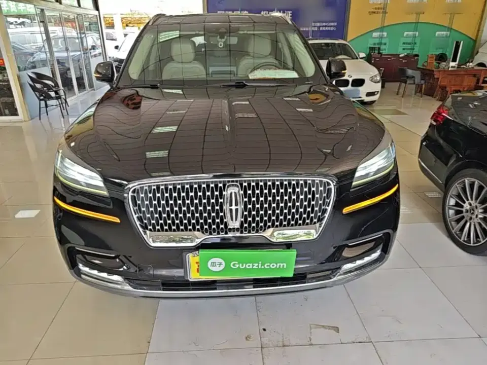 Lincoln Aviator (Import)