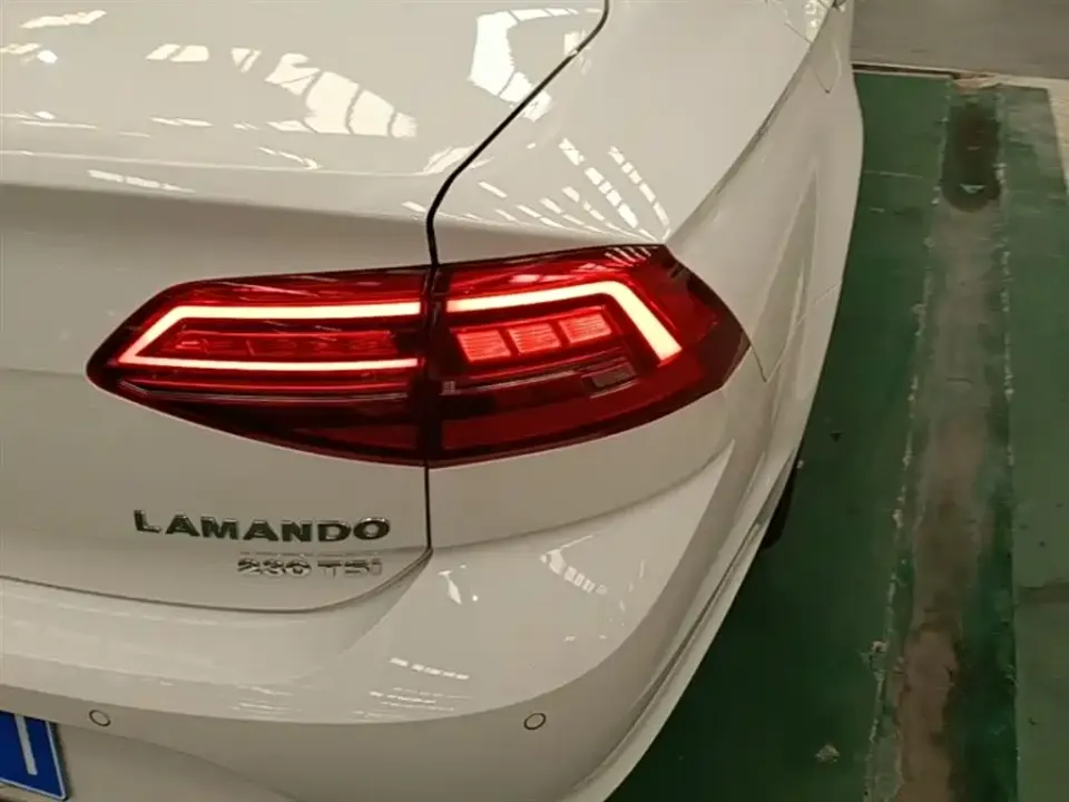 Volkswagen Lamando