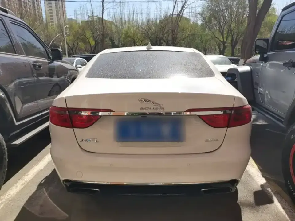 Jaguar XFL