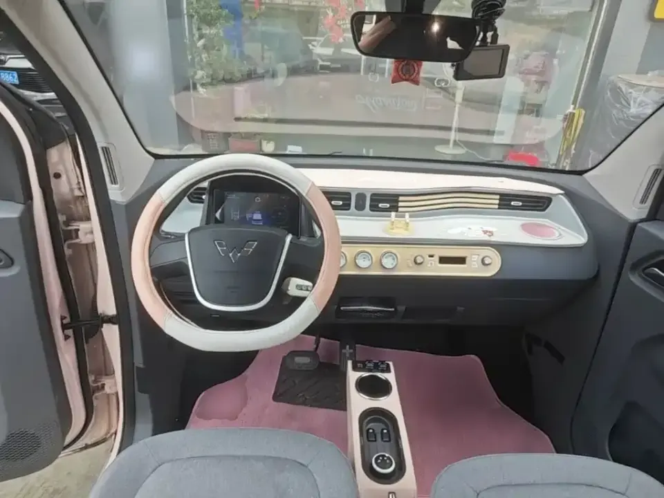 Wuling MINIEV