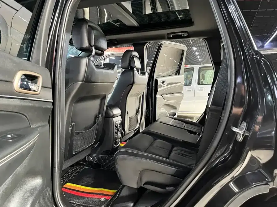 Jeep Grand Cherokee (Import)