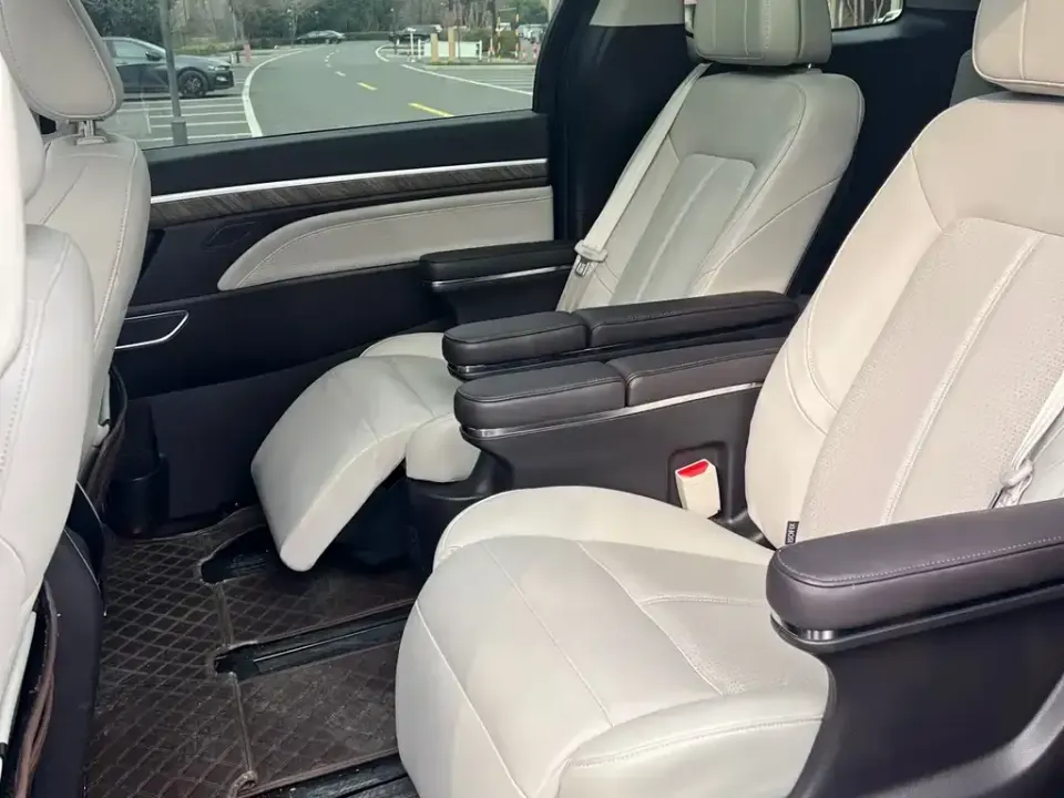 GAC Trumpchi M8