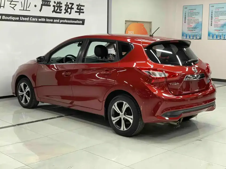 Nissan Tiida