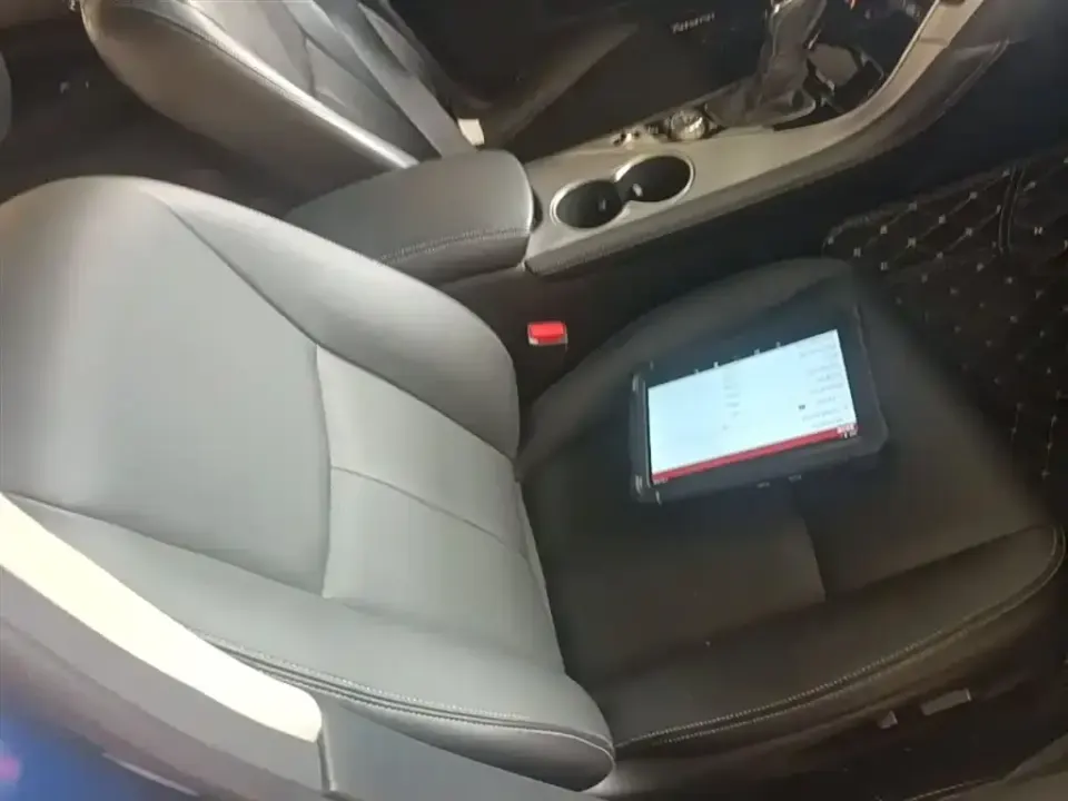 Infiniti Q50L