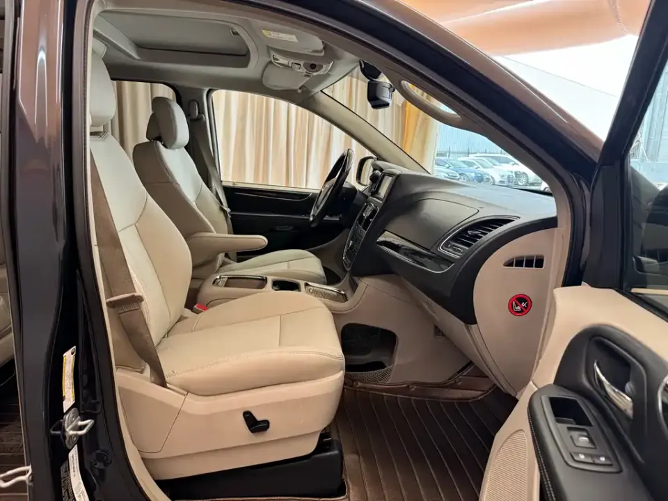 Chrysler Grand Voyager (Import)