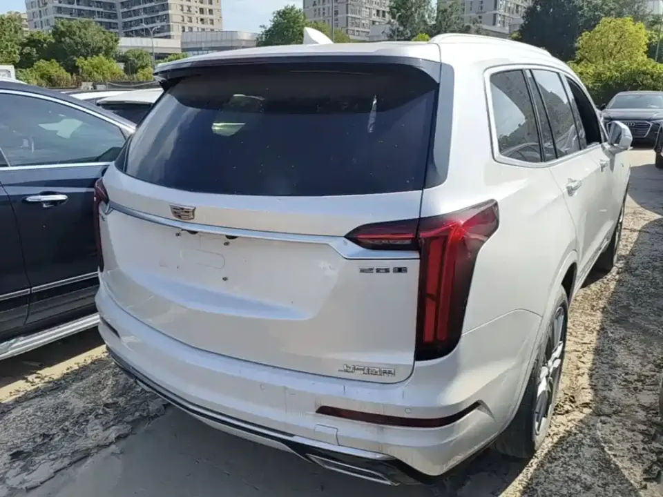 Cadillac XT6