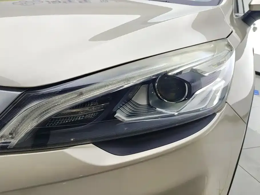 Geely Emgrand GS