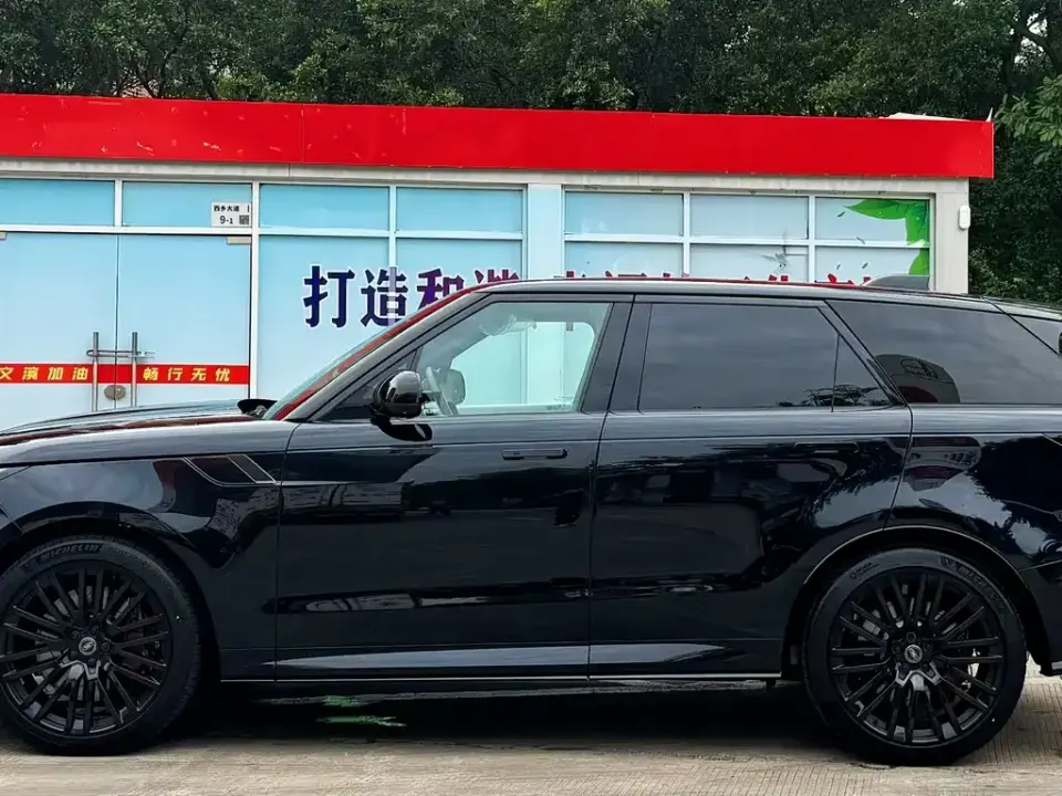 Land Rover Sport
