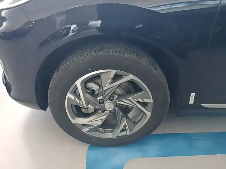 Hongqi Hongqi HS3 PHEV