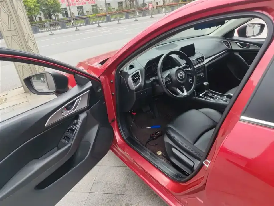 Mazda 3 Axela