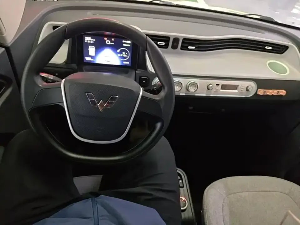 Wuling MINIEV