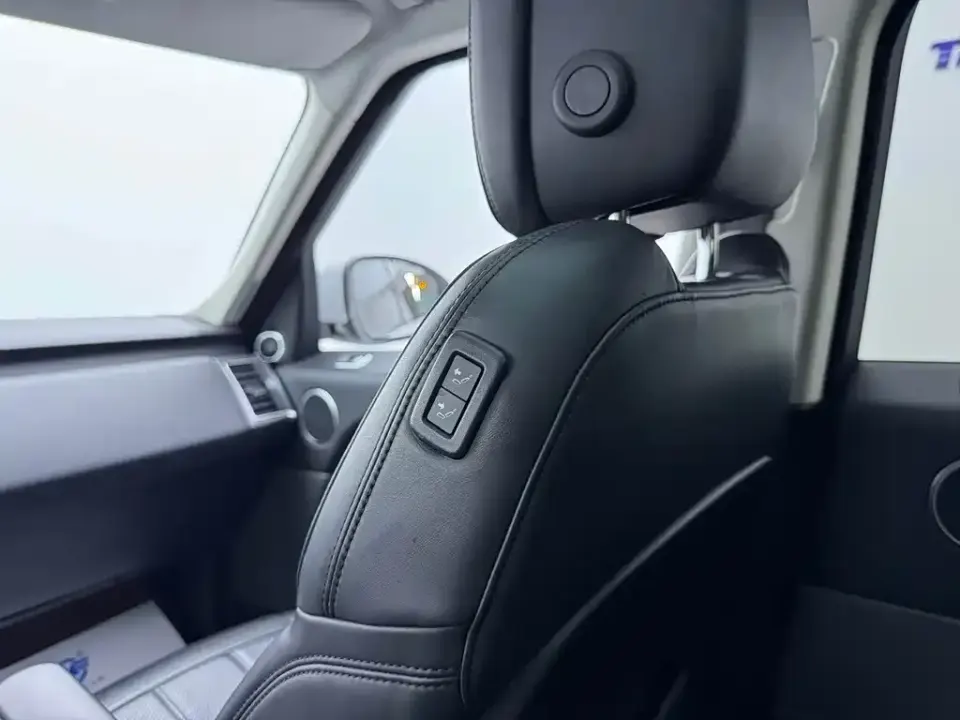 Land Rover Sport