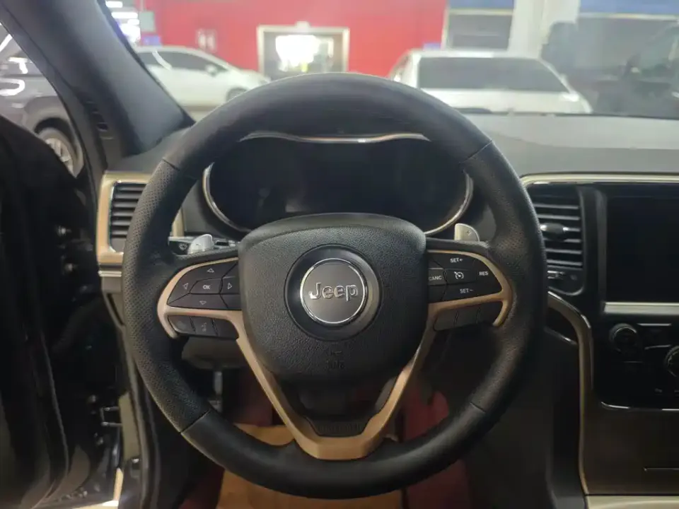 Jeep Grand Cherokee (Import)