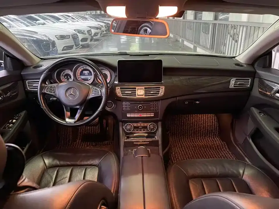 Mercedes-Benz CLS