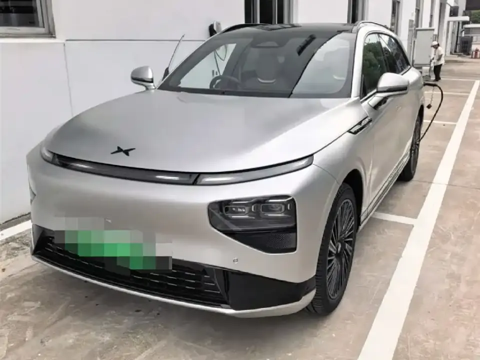 Xpeng G9
