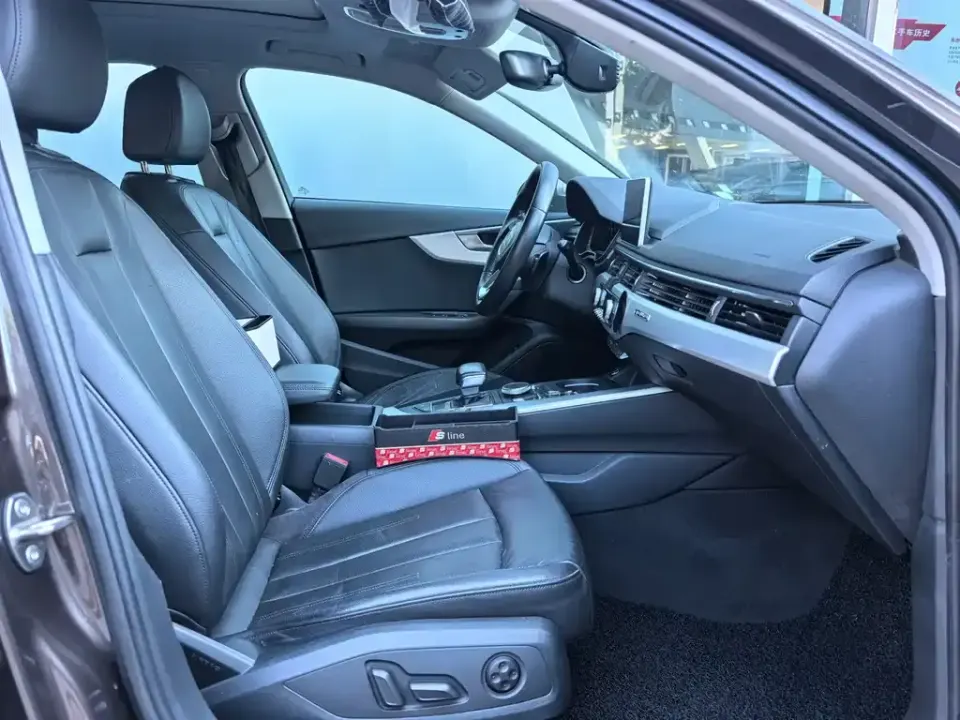 Audi A4 (Import)