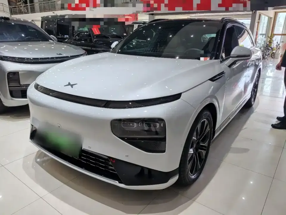 Xpeng G9