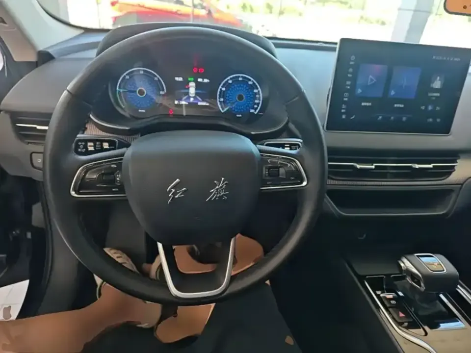 Hongqi Hongqi E-QM5