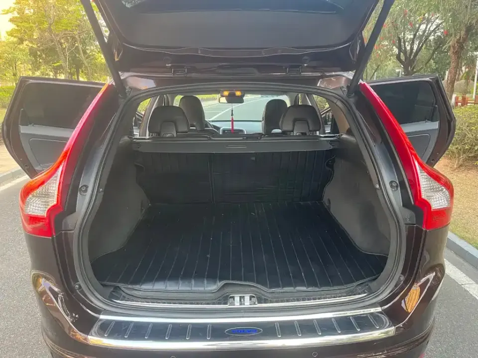 Volvo XC60 (Import)
