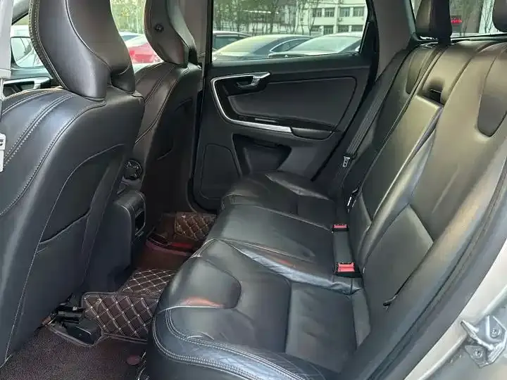 Volvo XC60 (Import)
