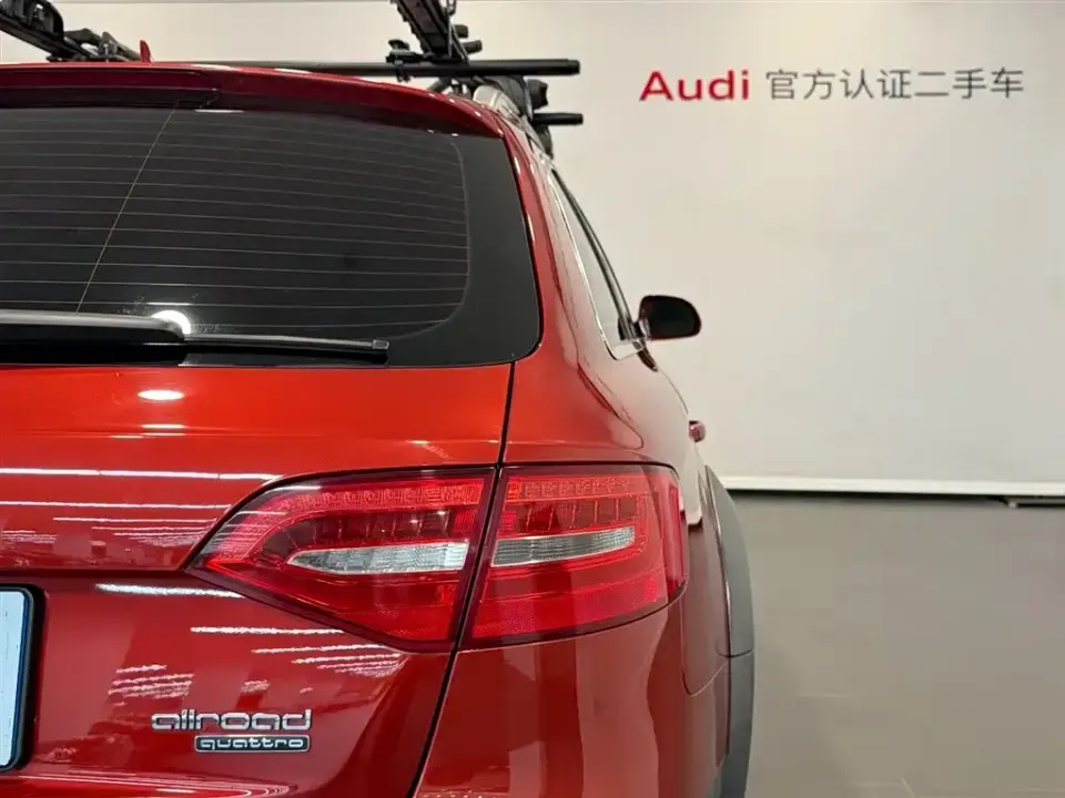Audi A4 (Import)