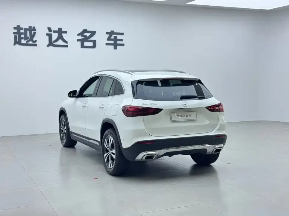 Mercedes-Benz GLA