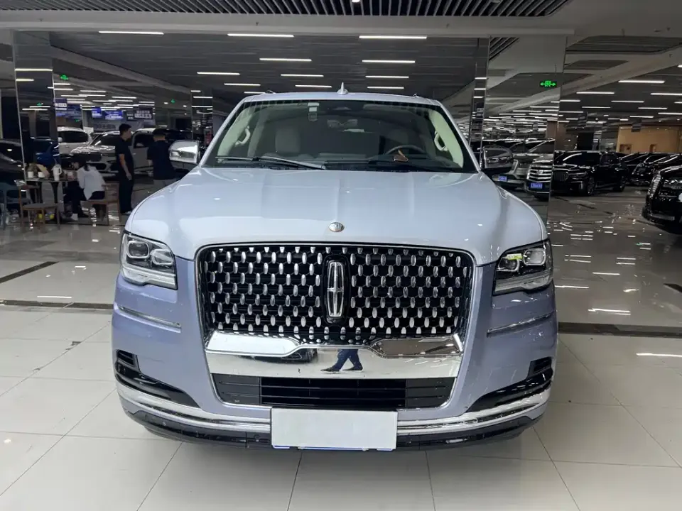 Lincoln Navigator One