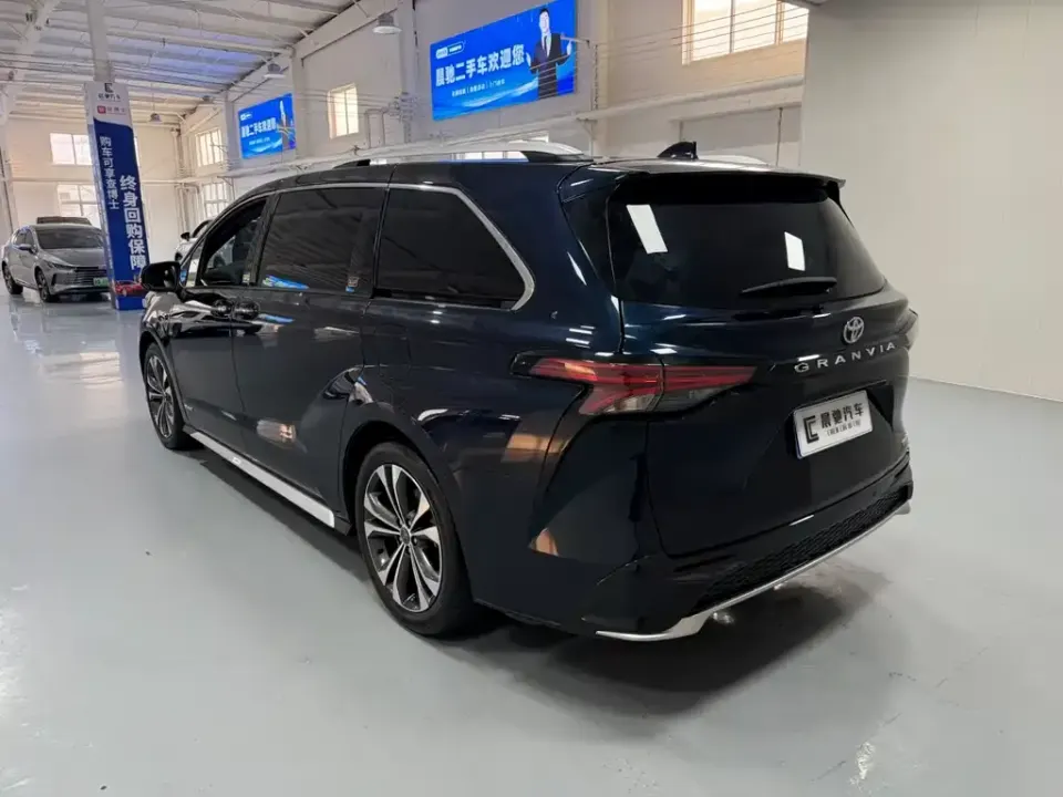 Toyota Granvia