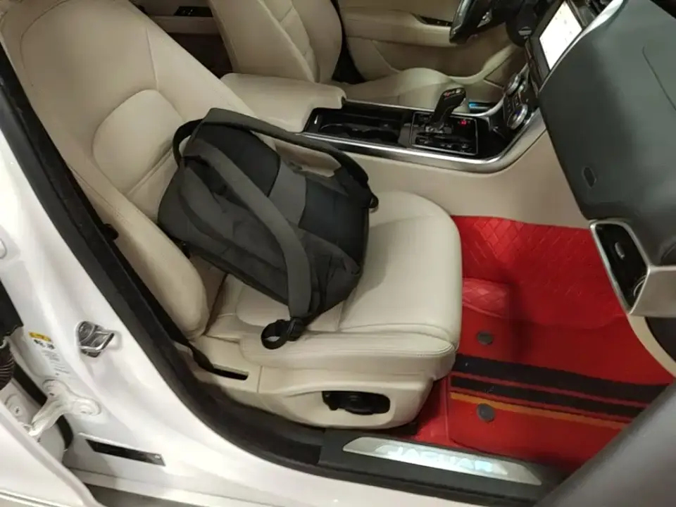 Jaguar XEL