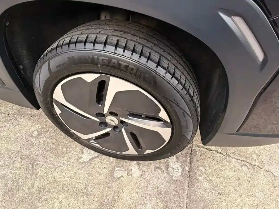 Nio EC6