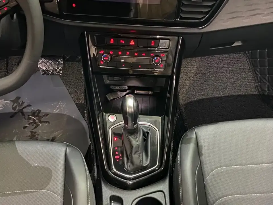 Jetta VS5