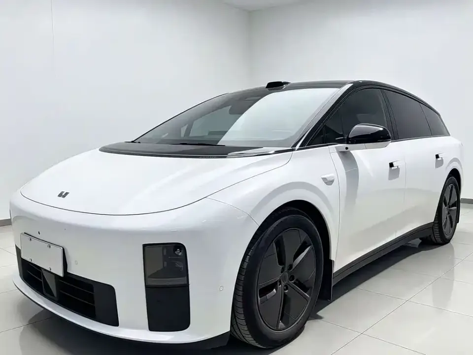 Li Li i6