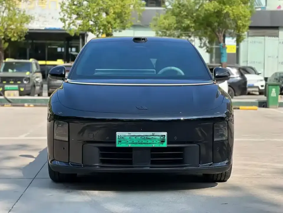Li Li i6