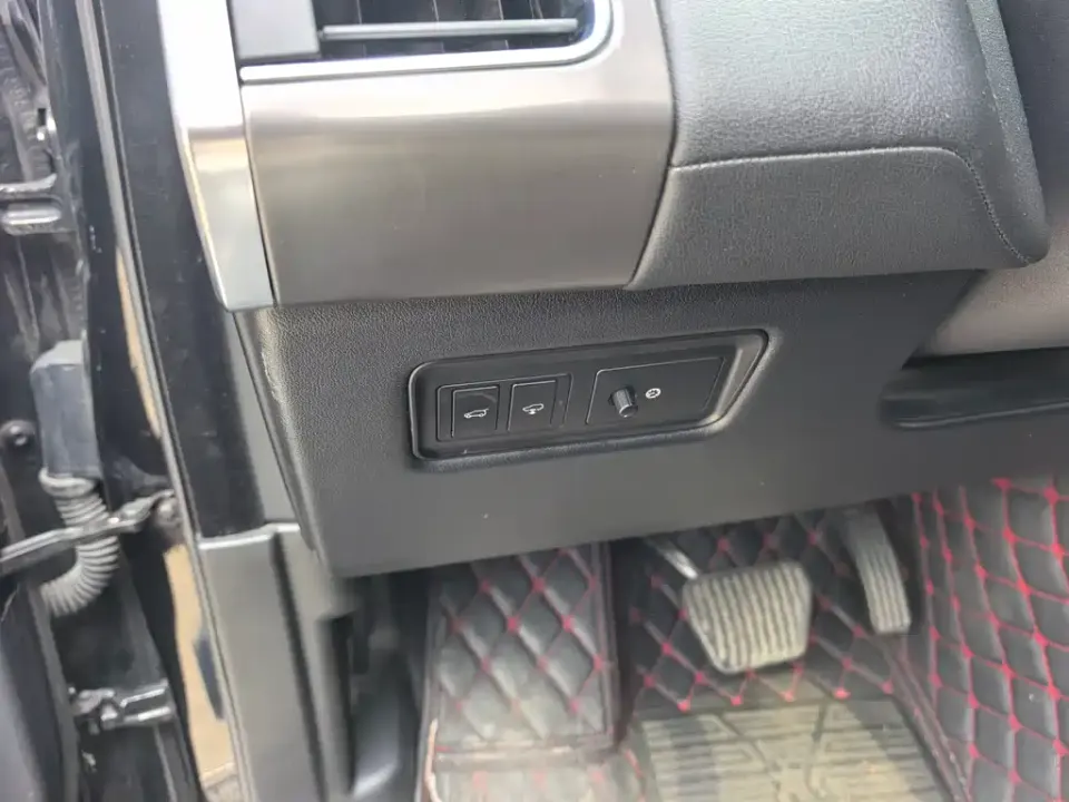 Land Rover Sport