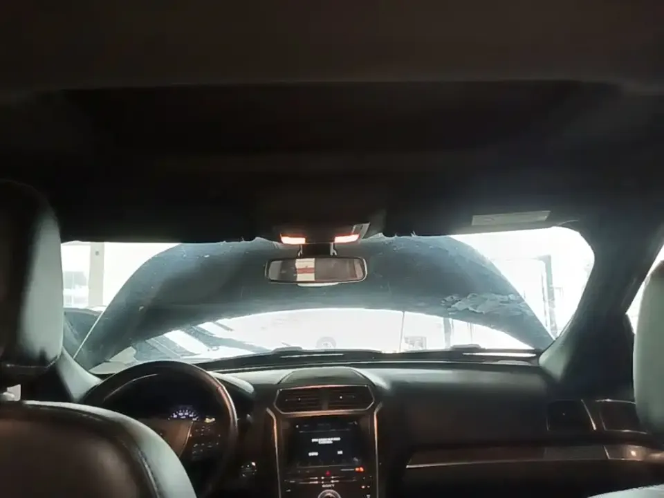 Ford Explorer (Import)