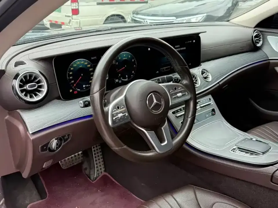 Mercedes-Benz CLS