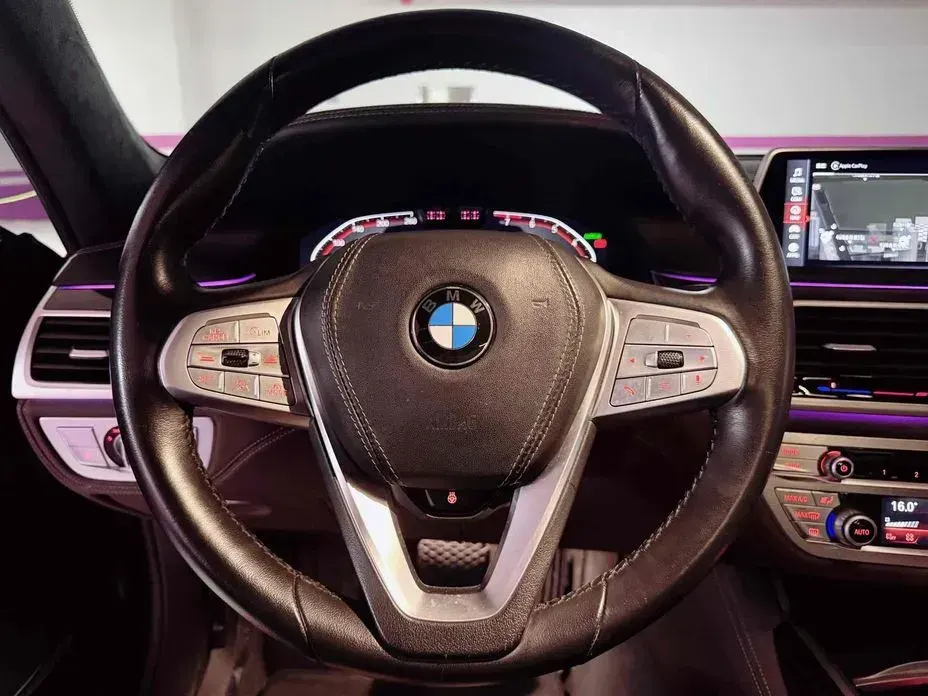 BMW 7-Series