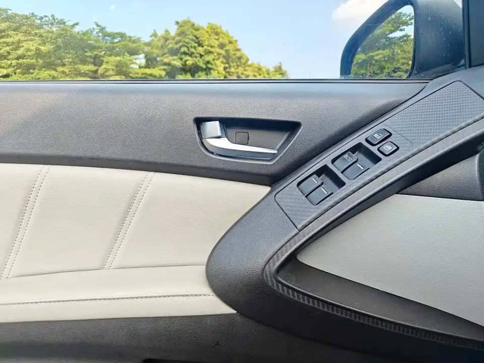 Luxgen U6