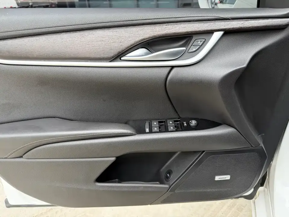 Cadillac XTS